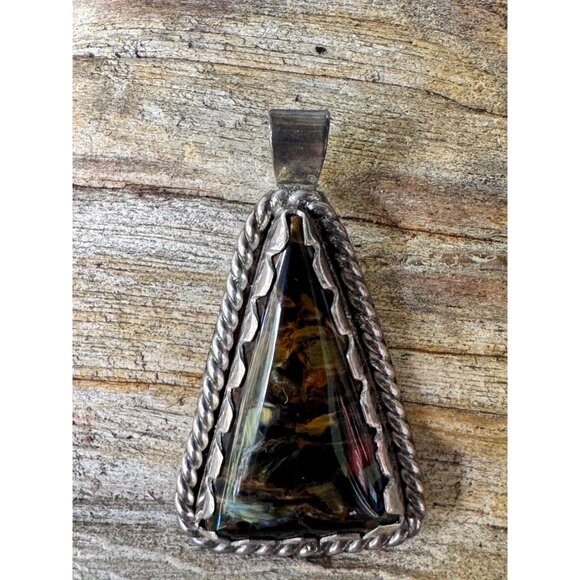 Sterling Silver Triangle Pendant With Multicolor Stone & Rope Detail 7.59g - Picture 1 of 8